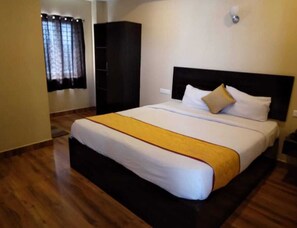 Classic Double Room | Desk, laptop workspace, free WiFi - Hotel RAAJASGRAND (Tirupati)
