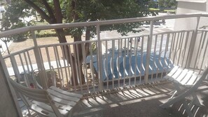 Property grounds - Spacious and sunny 6-bedroom apartment with AC ,WiFi in the center of  Ruse (Ruse)
