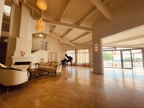 Reception - La Réserve Provence (Vaugines)