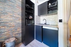 Interior - Studio in France near Ski Slopes & City Center (Allos)