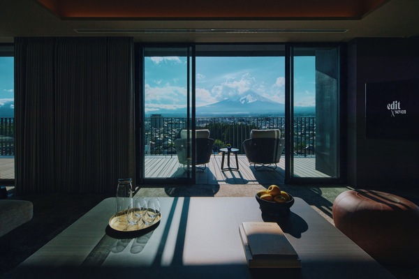 Luxury Studio Suite, Non Smoking, Sauna (Penthouse) | In-room safe, blackout drapes, iron/ironing board, free WiFi
