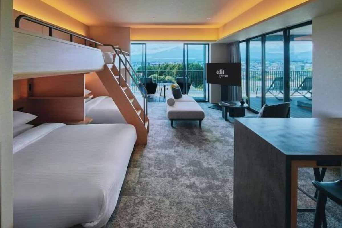 In-room safe, blackout curtains, iron/ironing board, free WiFi