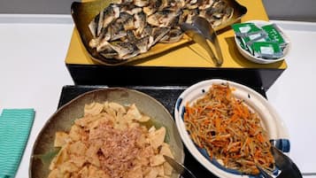 Desayuno buffet (JPY 1500 por persona)