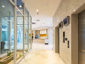 Lobby - BANDE HOTEL TEMPOZAN (Osaka)