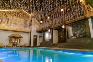 Outdoor pool - Yueyangli Garden Hotel (Lijiang)