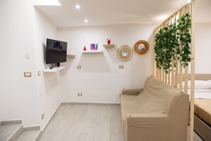1 Schlafzimmer, Schreibtisch, WLAN, Bettwäsche