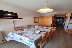 Dining - Stay in Hameau de la Meije (Les Deux Alpes)