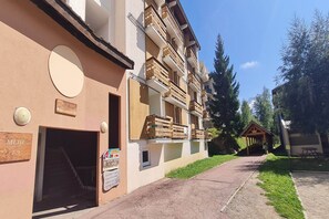 Esterni