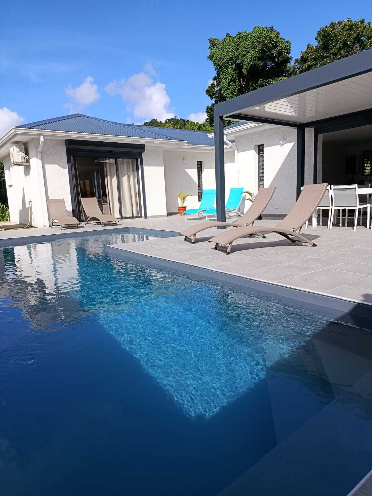 Alberca al aire libre 