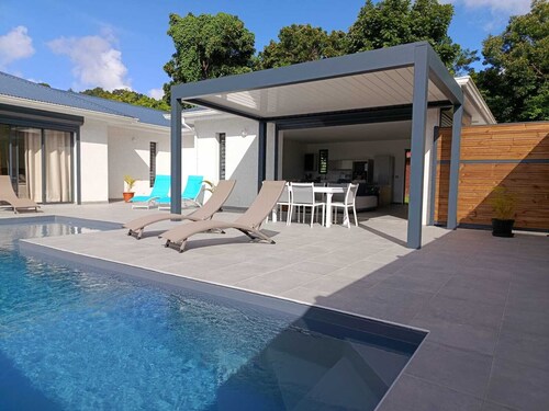 VILLA 4* BON AIR 
En pleine nature et proche de la mer.
