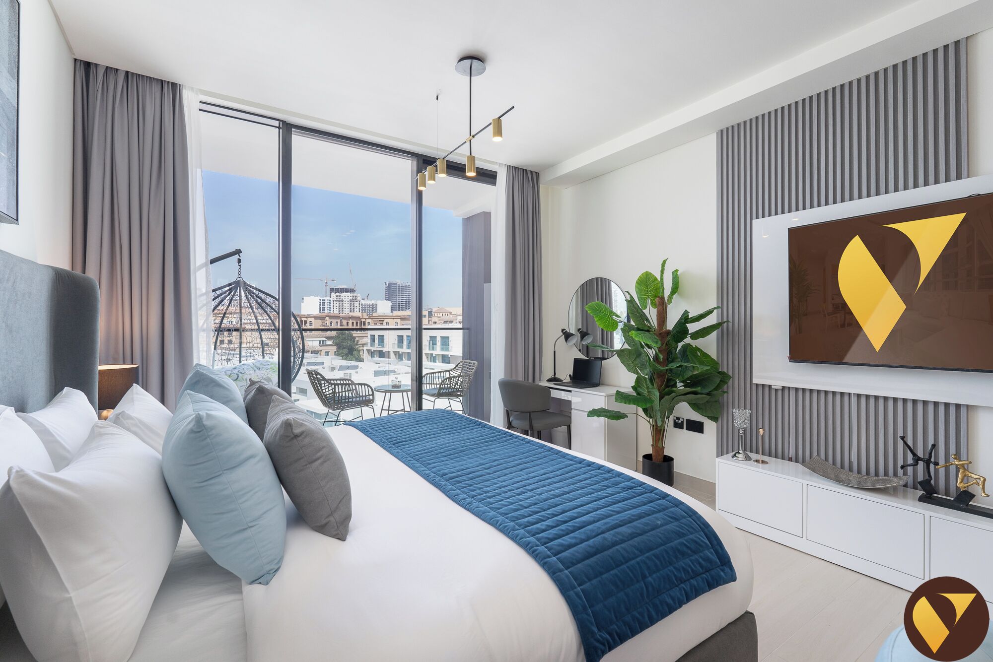 Luxury Studio, Balcony, City View