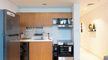 Tetera eléctrica y tostadora