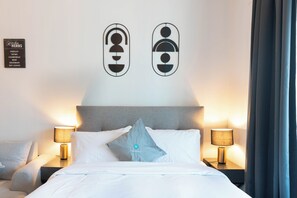 In-room safe, iron/ironing board, free WiFi - Bloomfields Premium STU Canal View (Abu Dhabi)