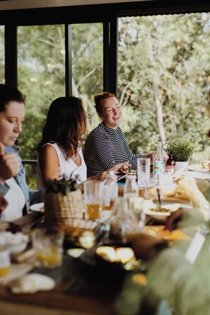 Utsikt mot trädgården 