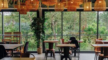 Con vista al jardín