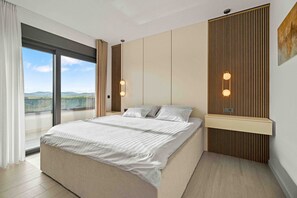 5 chambres, fer et planche à repasser, Wi-Fi, draps fournis