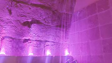 Apartment, 1 Bedroom, City View | Bathroom