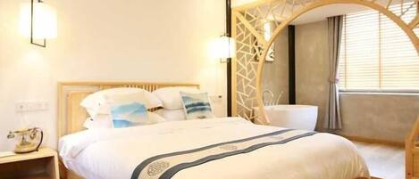 Iron/ironing board, free WiFi