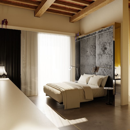 Exclusive Suite | 1 bedroom, in-room safe, blackout drapes, soundproofing