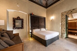 Presidential Suite, Sauna | 1 bedroom, minibar, in-room safe, desk