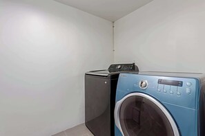 Interior - The Greystone on Osborn | Heated Pool + Firepit (Scottsdale)