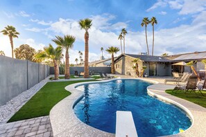 Pool - The Greystone on Osborn | Heated Pool + Firepit (Scottsdale)
