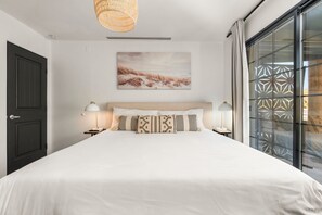 4 bedrooms, desk, iron/ironing board, travel crib