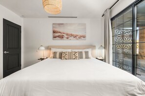 4 bedrooms, desk, iron/ironing board, travel crib