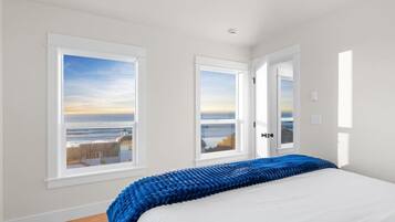 7 chambres, bureau, fer et planche à repasser, lit parapluie