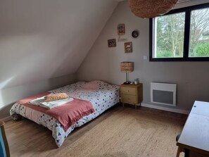 3 chambres, fer et planche à repasser, Wi-Fi, literie fournie