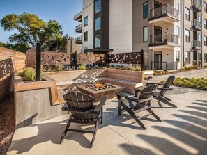 Terrace/patio - CozySuites Modern 2BR, Nora Indianapolis #11 (Indianapolis)