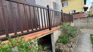 Casa de ciudad familiar, vista al jardín | 3 habitaciones y tabla de planchar con plancha