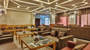 Restaurant - Hotel Shingar - Sunrise Hotel & Resorts (Bhuntar)