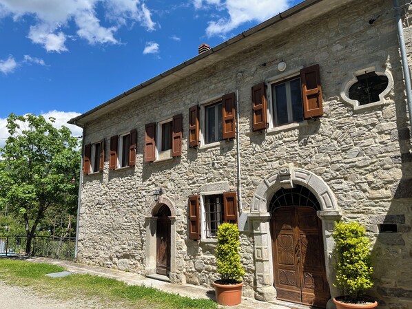 Exterior - L'Antico Palazzo - Mansion with Pool (TOANO)