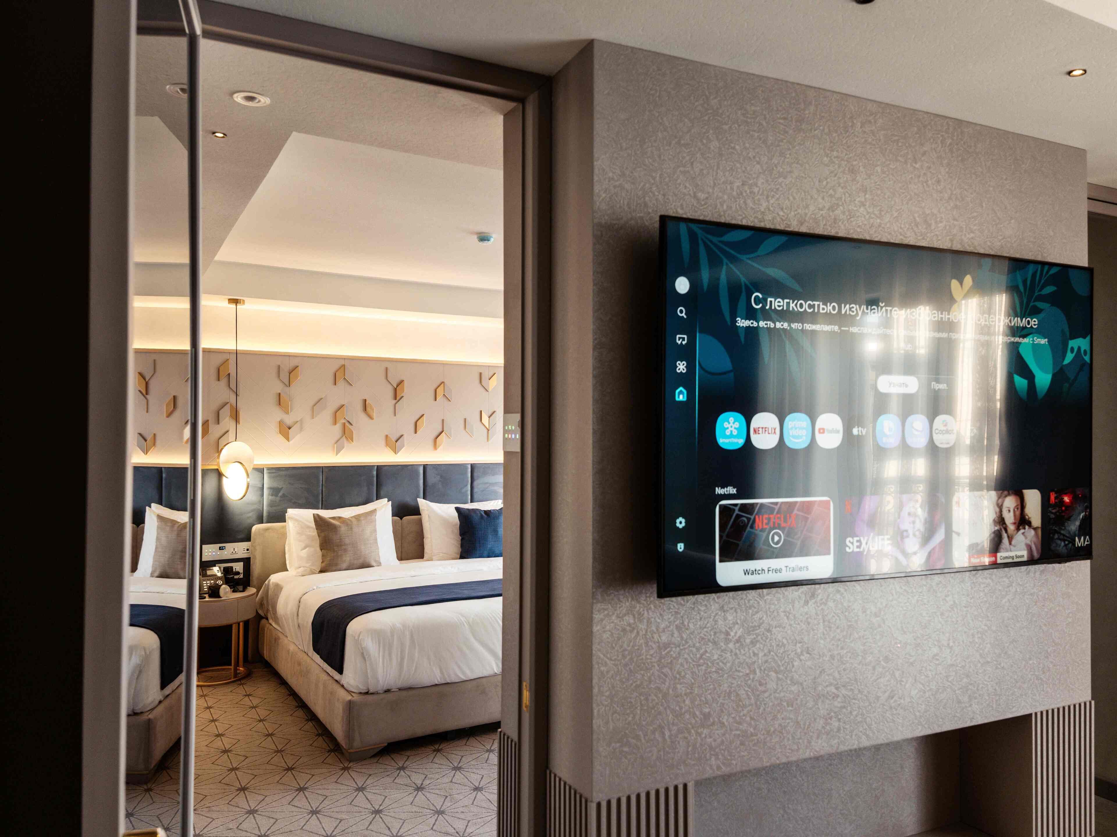Premium Suite, 2 Bedrooms, City View | Egyptian cotton sheets, premium bedding, down duvets