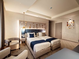 Deluxe Double or Twin Room, Non Smoking, City View | Egyptian cotton sheets, premium bedding, down comforters