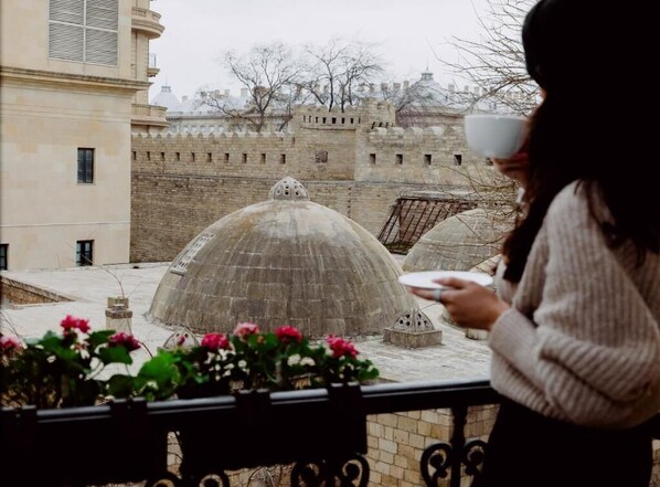 City view - Royal Historical Palace Hotel  (Baku)
