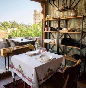 Restaurant - Royal Historical Palace Hotel  (Baku)