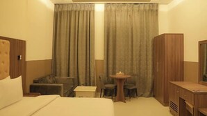 Twin Room | Iron/ironing board (on request), WiFi (free) - Dream Point Hotel (Al-Fujairah)