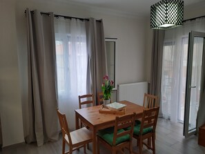 Dining - AkisPlace.
3 bedroom apt fully rennovated, cozy and comfortable place to stay. (Ioannina)