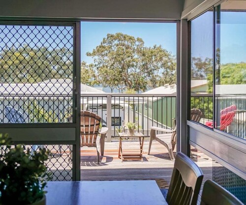 Welcome to "Bay 13" The Perfect Family Retreat with Inground Pool