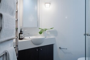 Hair dryer, towels - StayCentral - Brunswick Loft - Michael Street, Brunswick - 1 Bedroom, 1 Bed, 1.5 bathroom, 1 Parking, Pet Friendly (Brunswick)