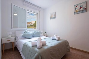 3 habitaciones, tabla de planchar con plancha y wifi gratis 