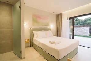 Deluxe Double Room, Courtyard View