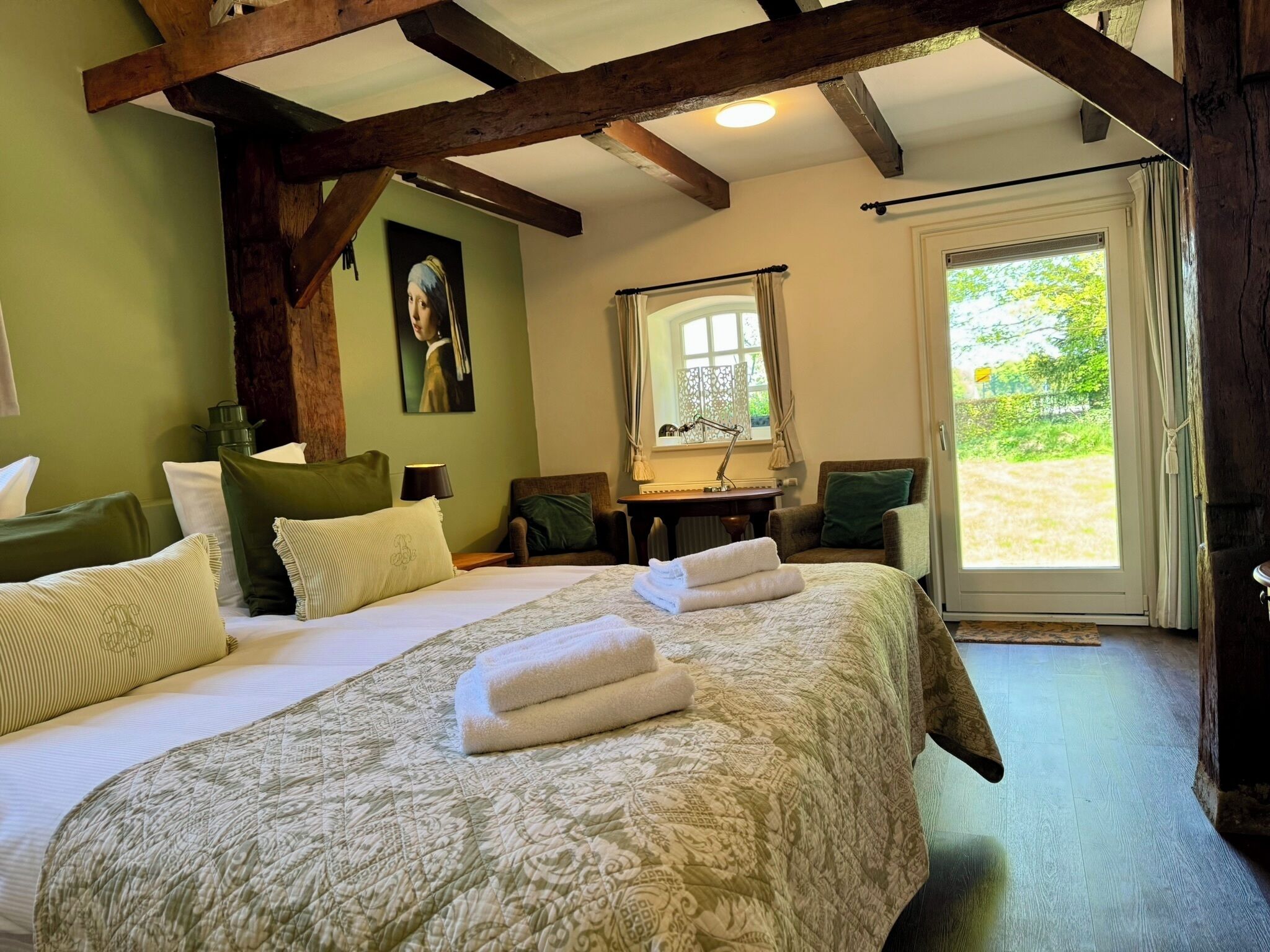 1 bedroom, WiFi, bed sheets