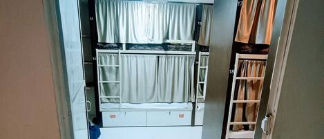 舒适宿舍 | 免费 WiFi