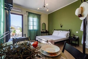 Superior studio, uitzicht op zee | Gratis wifi