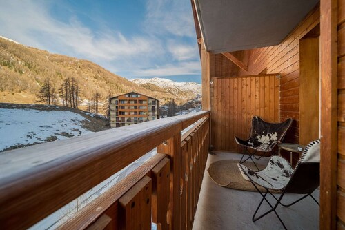 Studio in France with Mountain Views & Pool