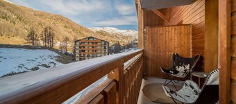 Studio in France with Mountain Views & Pool