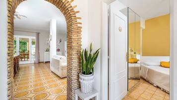 5 bedrooms, desk, iron/ironing board, free WiFi